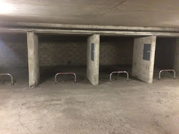 parking à Villeurbanne (69)