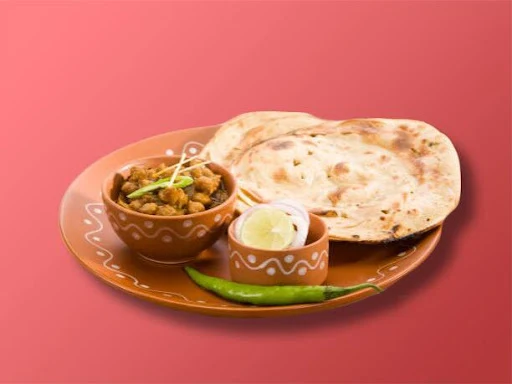 Punjab Da Chole Paratha