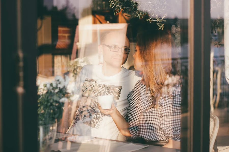 Fotógrafo de bodas Yuliya Shishenko (yanvarskya). Foto del 26 de julio 2017