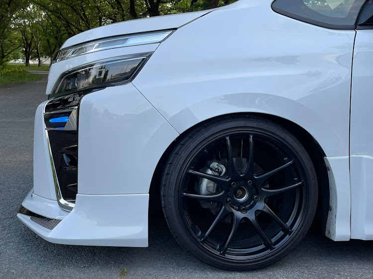 ヴォクシーのNVE Owners・CLUB"Dual"・80VOXY・MODELLISTA・熱中症に気をつけて!!に関するカスタム事例の投稿画像5枚目