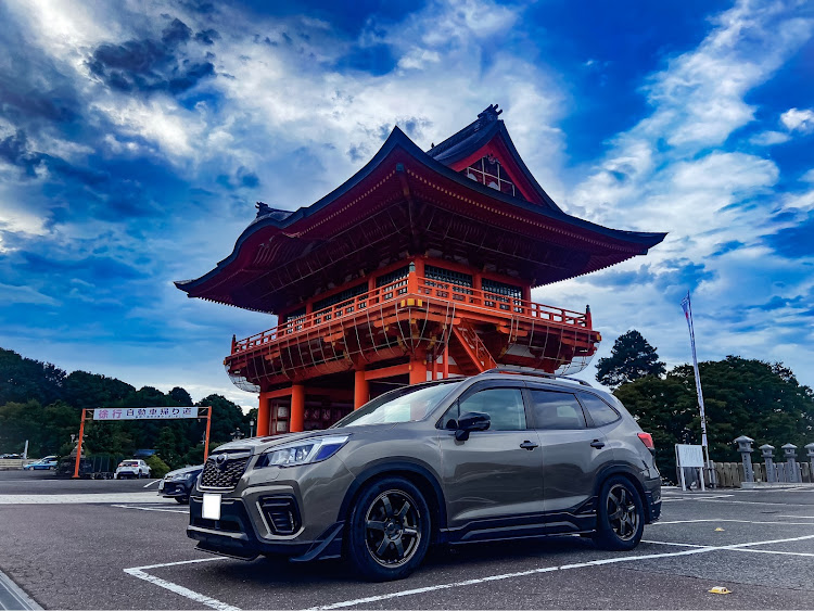 フォレスターのタイヤへのこだわり・10月もよろしくお願いします・秋雨前線・ウォータースポット嫌いに関するカスタム事例の投稿画像1枚目