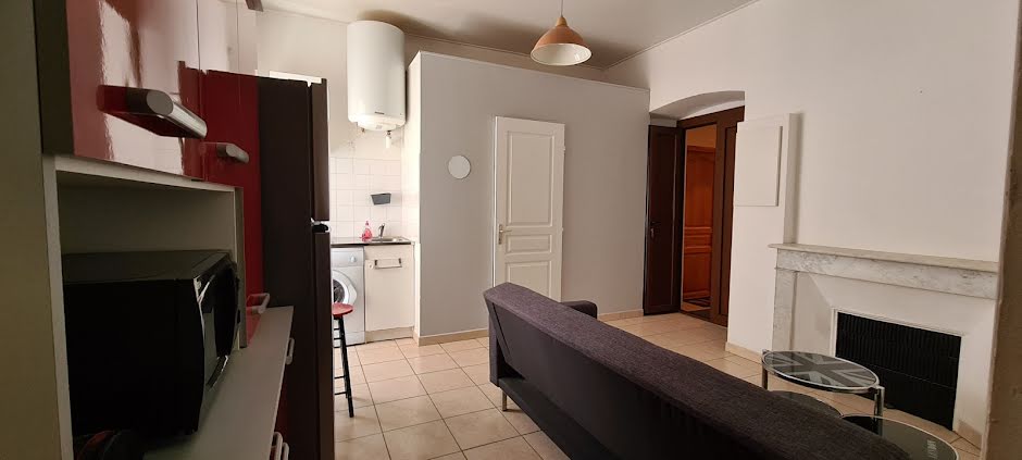 Location meublée appartement 2 pièces 30 m² à Corte (20250), 530 €