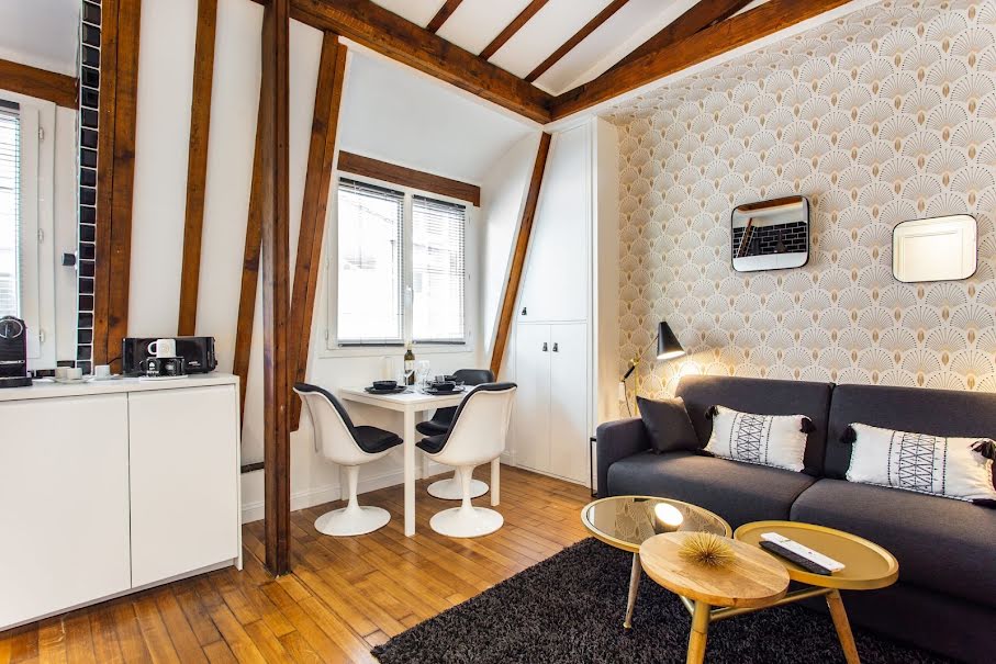 Location meublée appartement 1/2 pièces 25 m² à Paris 16ème (75016), 1 500 €