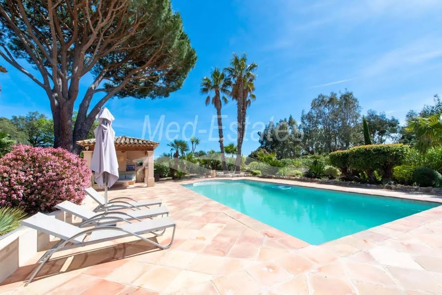 Vente villa 7 pièces 290 m² à Grimaud (83310), 2 395 000 €