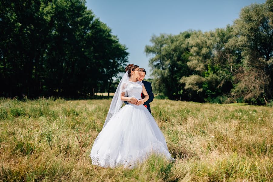 Wedding photographer Artem Kucenko (bereal). Photo of 18 August 2015