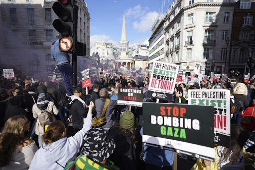 Masovan miting podrške Palestincima ispred BBC-a u centru Londona