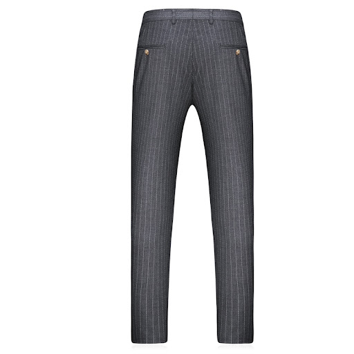 Title 7, Mens 3 Piece Suit A classic and stylish suit f...