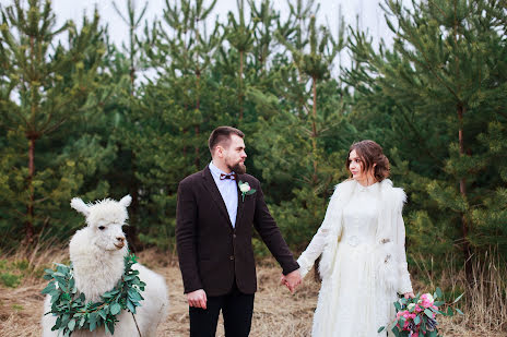 Fotógrafo de casamento Anastasiya Ponomarenko (staseyrozen). Foto de 29 de fevereiro 2016