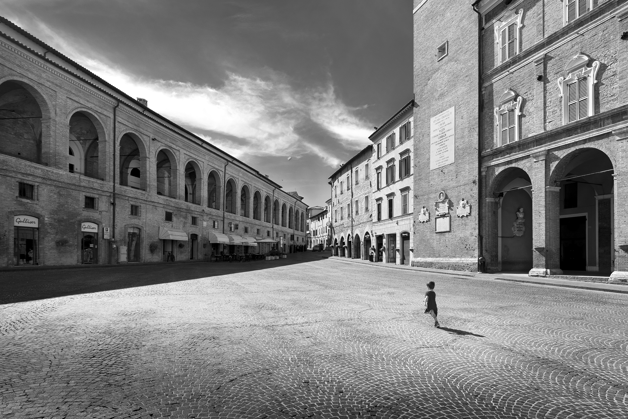 La piazza di giuliobrega