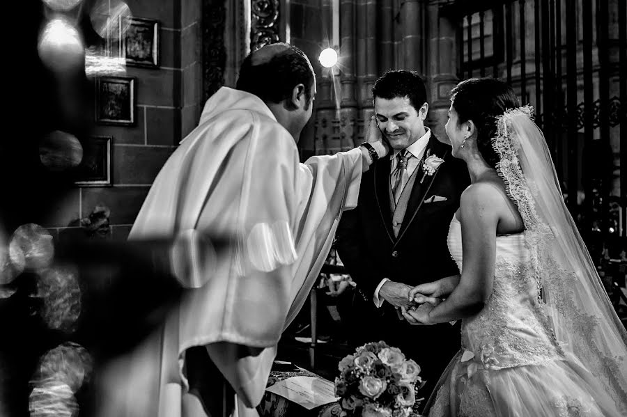 Wedding photographer Gabriel Sánchez Martínez (gabrieloperastu). Photo of 8 September 2015