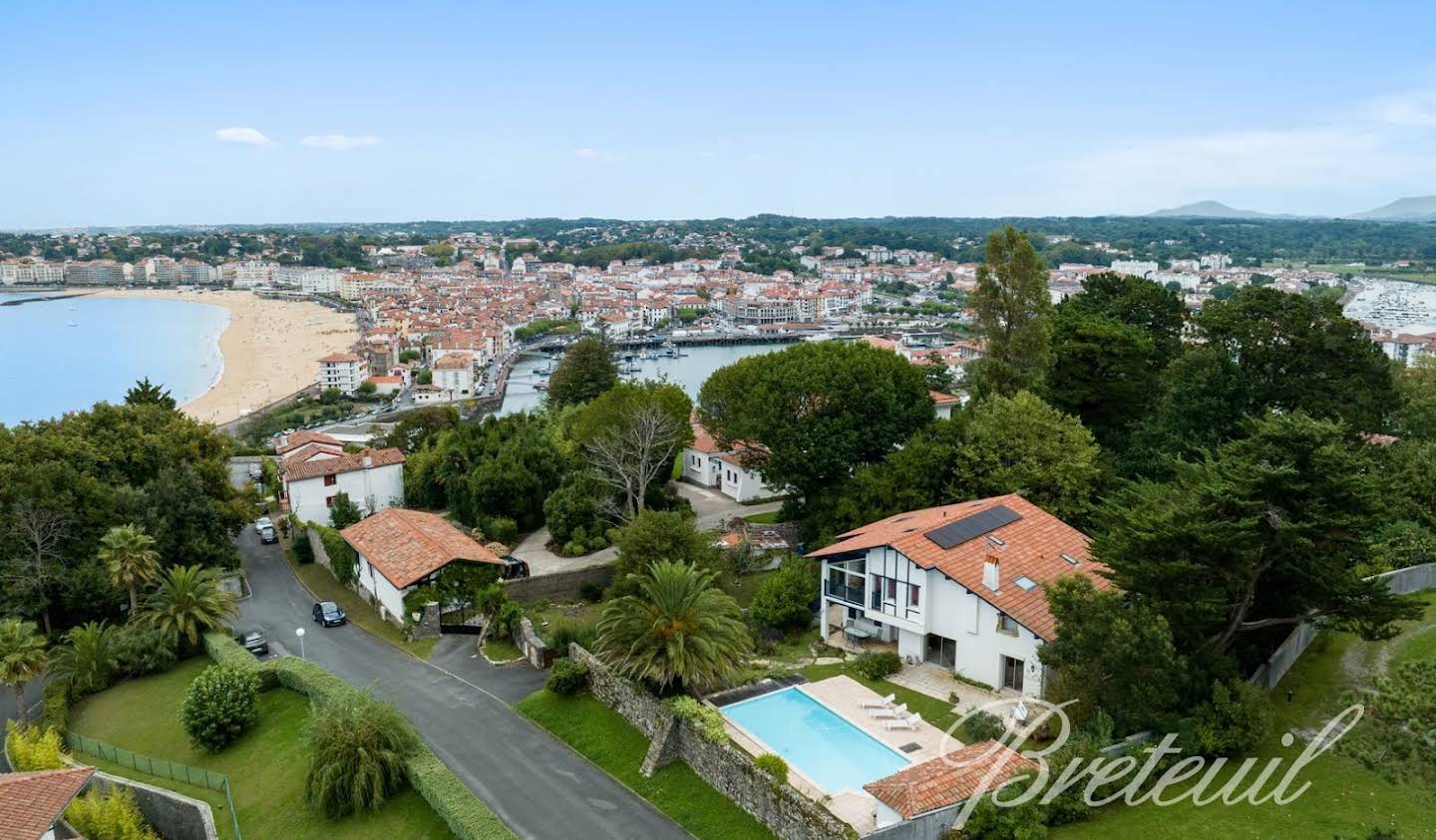 House with terrace Ciboure