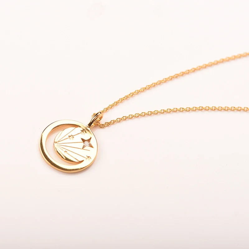 Corrente de clavícula Lua e Estrelas elegante, um acessório de moda para realçar seu pescoço e adicionar um toque celestial ao seu visual.