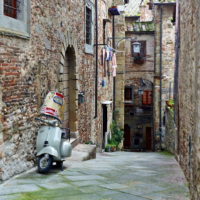 Una Vespa ad Anghiari di MaxFelice