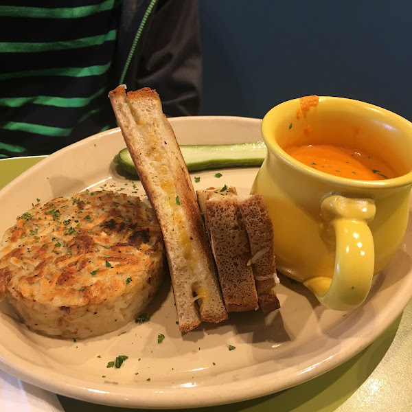 Gluten-Free Bread/Buns at Snooze, an A.M. Eatery