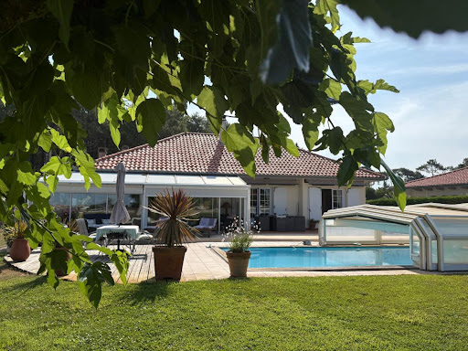 Maison avec piscine 1