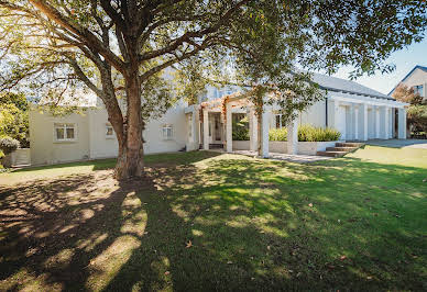 House with garden and terrace 3