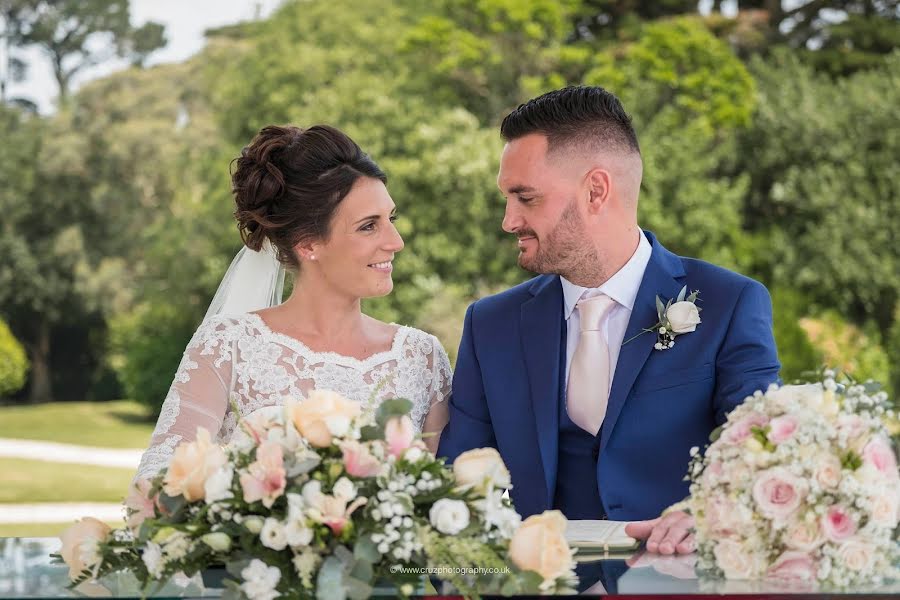 Fotógrafo de casamento Janssen Cruz (cruzphoto). Foto de 2 de julho 2019