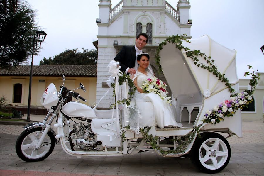 Fotógrafo de casamento Pablo Patricio Quelal (ppqpmedios). Foto de 10 de junho 2020