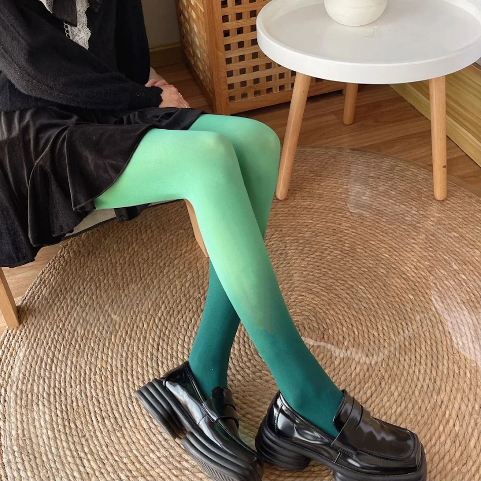 Collants de bas féminins en velours à la mode