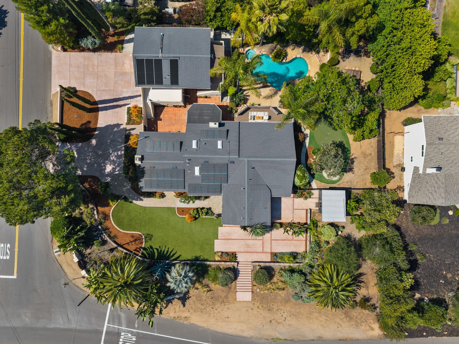 12832 Stone Canyon Rd photo
