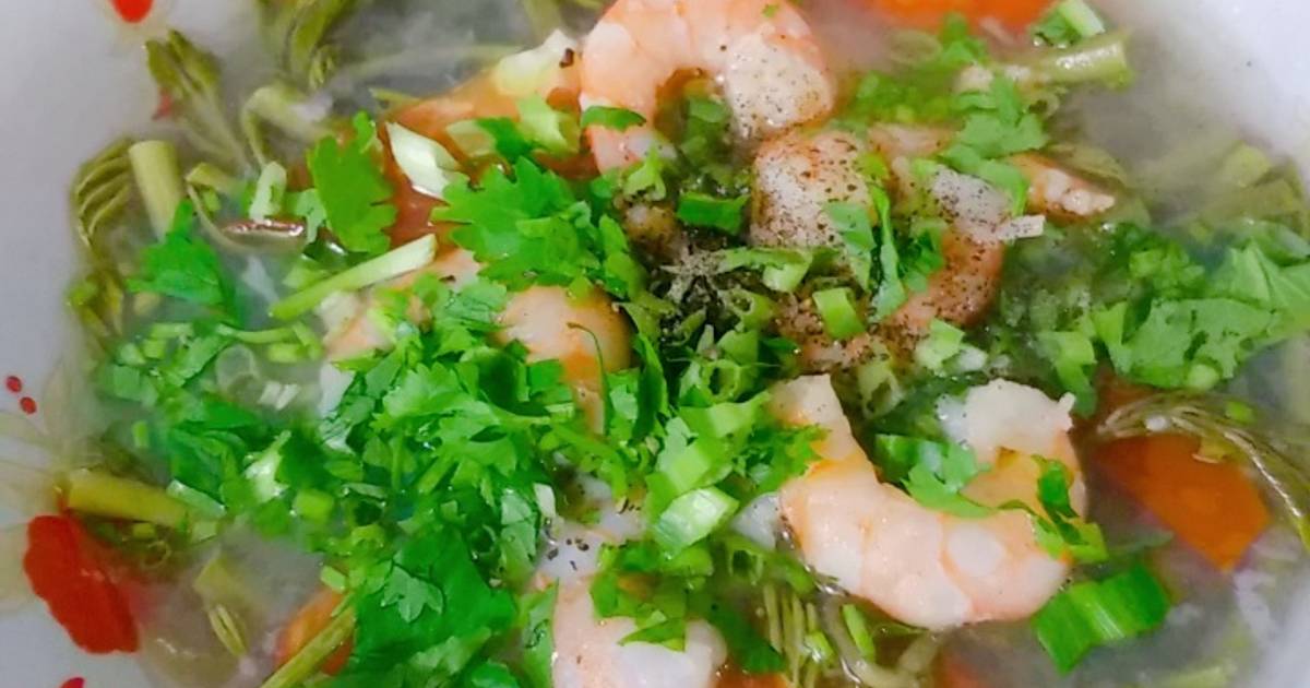 Canh chua tôm rau nhút nấu mẻ