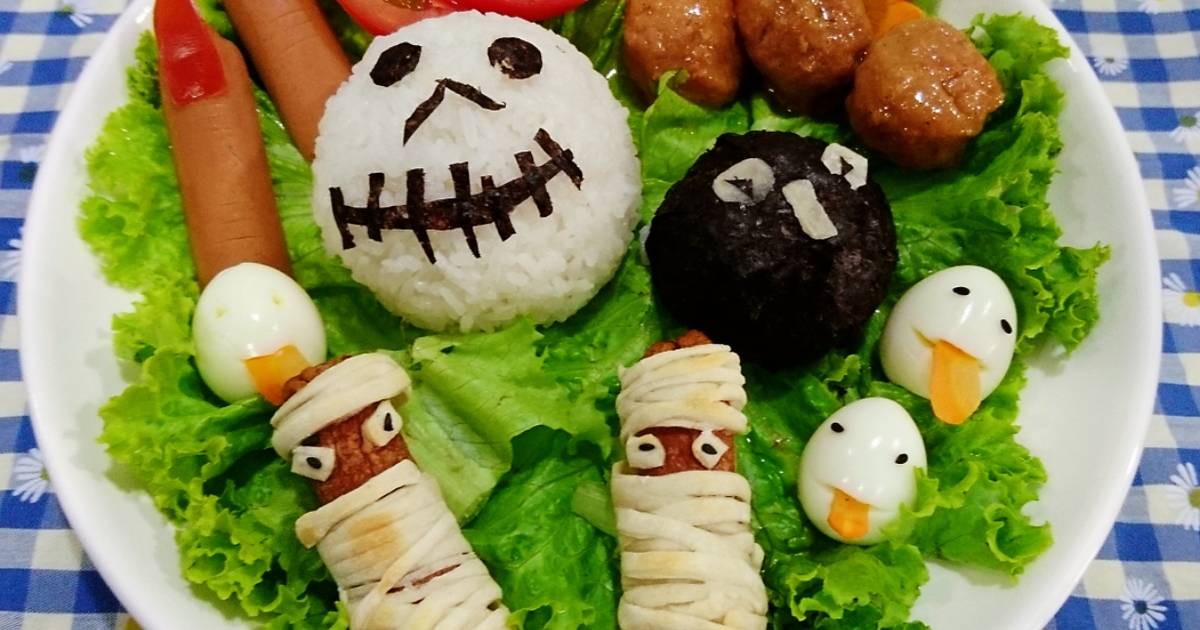 Cơm Halloween cho bé