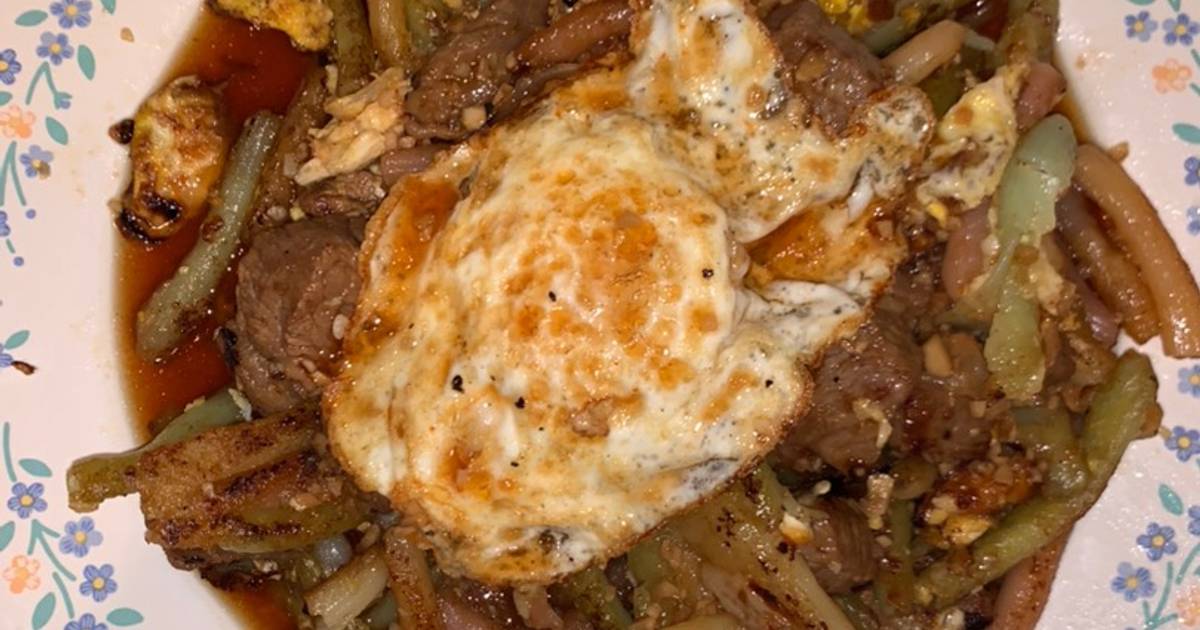 Nui xào bò