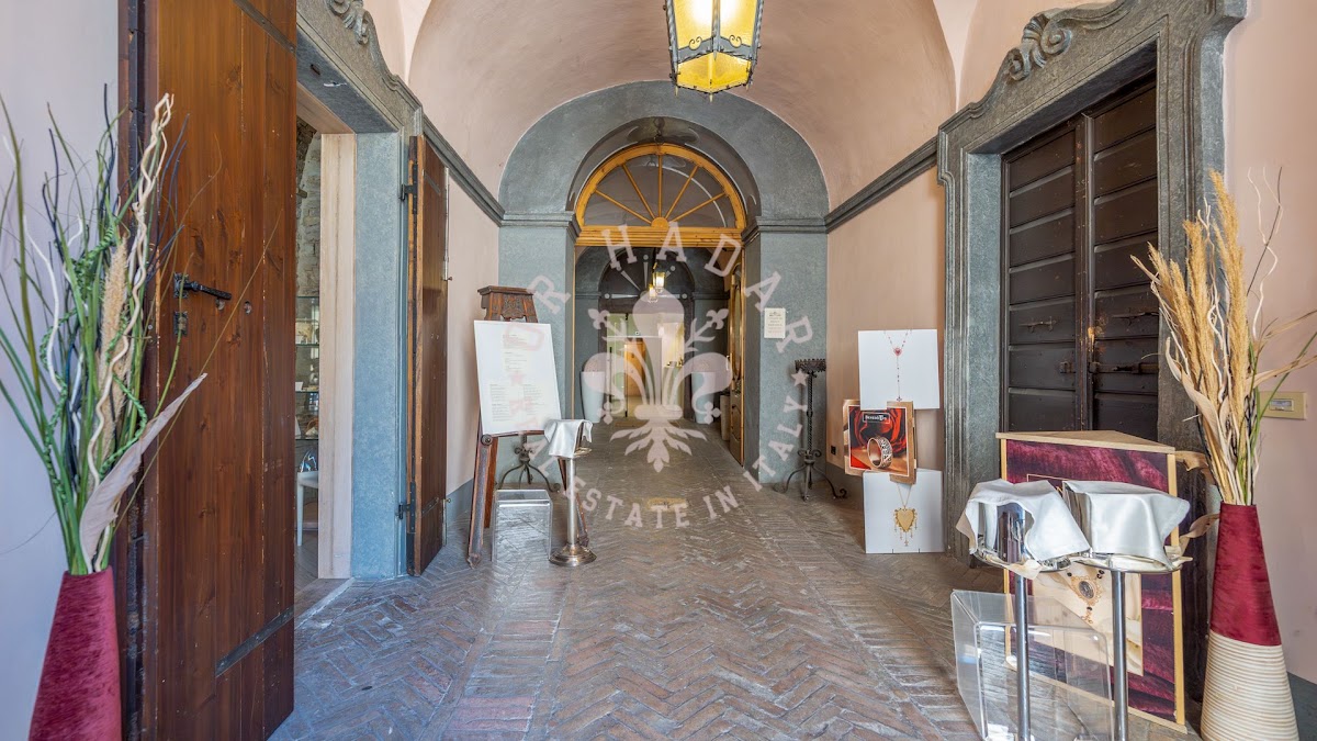 פלאצו דום רומנה (Palazzo Domus Romana) — 8