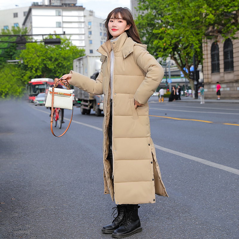 Long women's quilted coat, knee-length, insulated