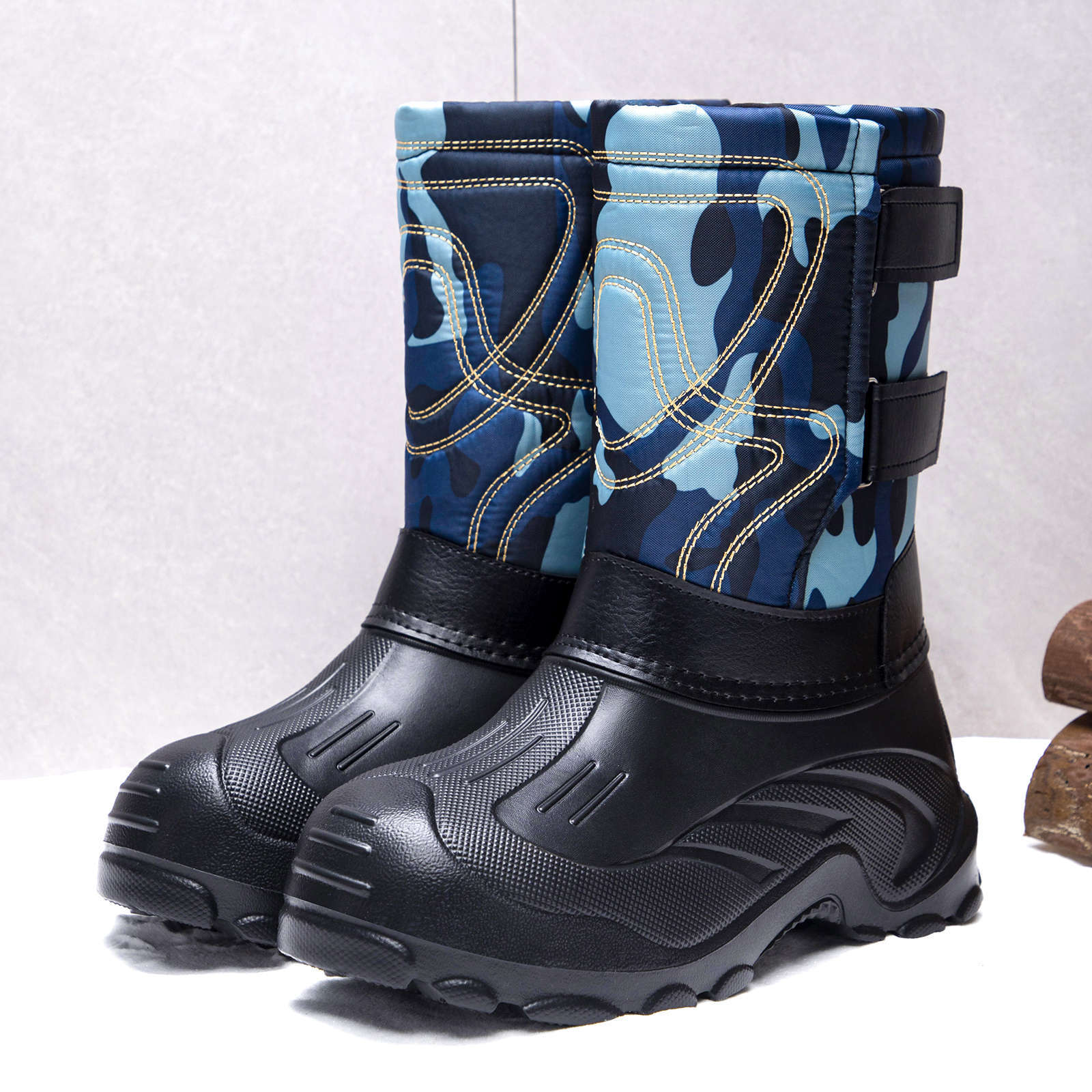 Lined Men's Winter Boots to Slip On