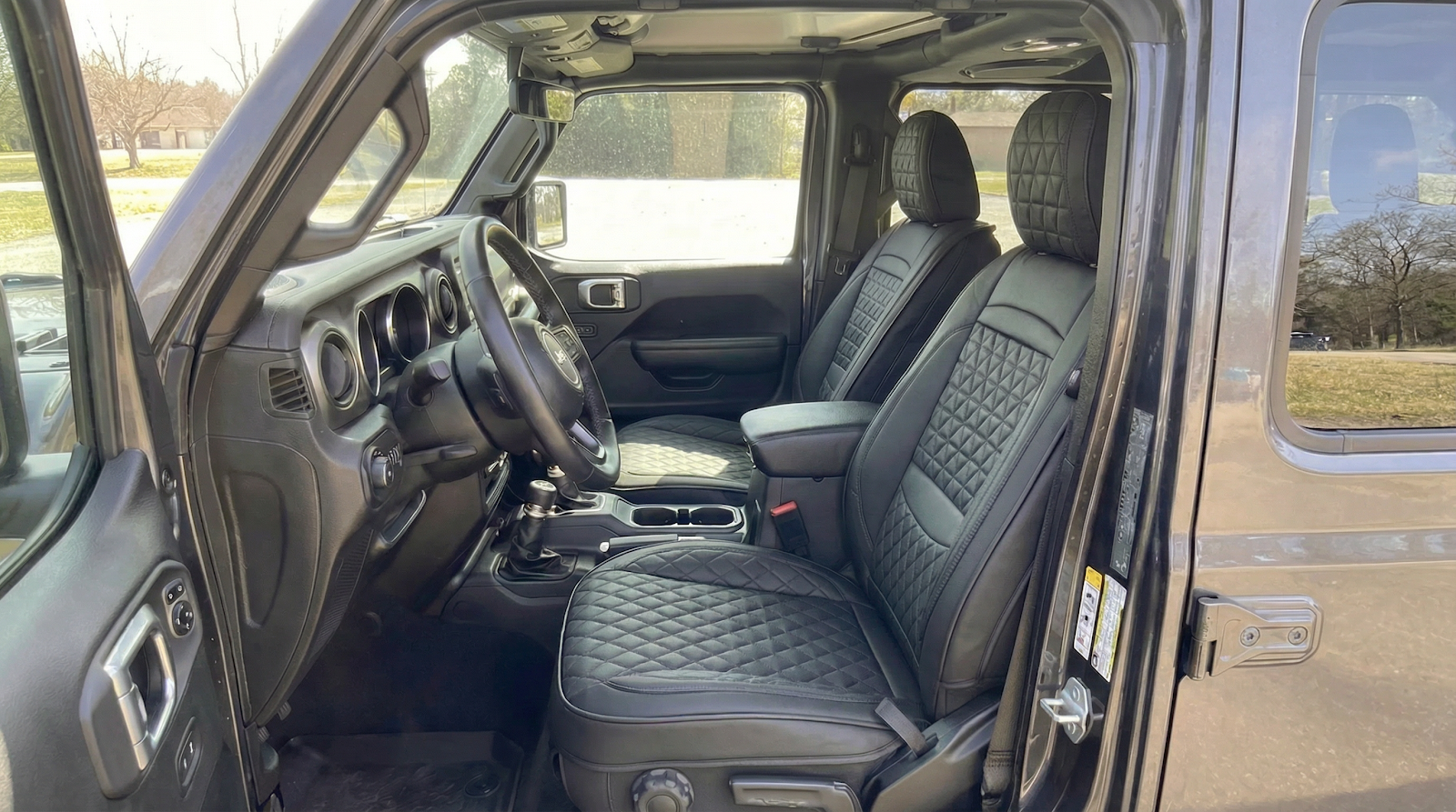 Premium seat cover for Jeep Gladiator