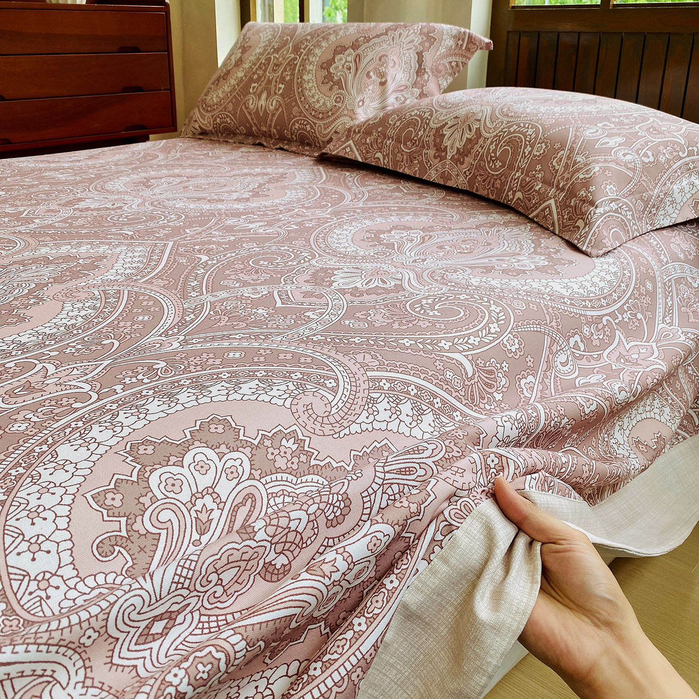 Cotton bed sheet, farmhouse style, washable
