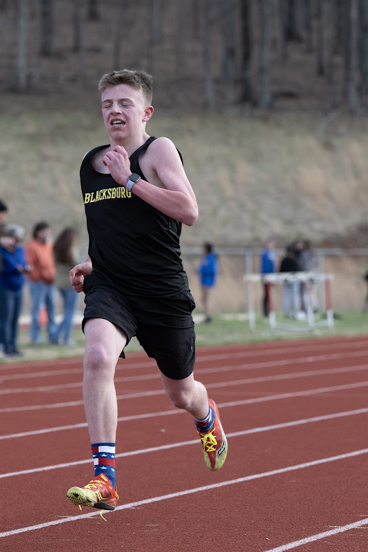 Photo from MS: Track & Field of Wesley Rideout