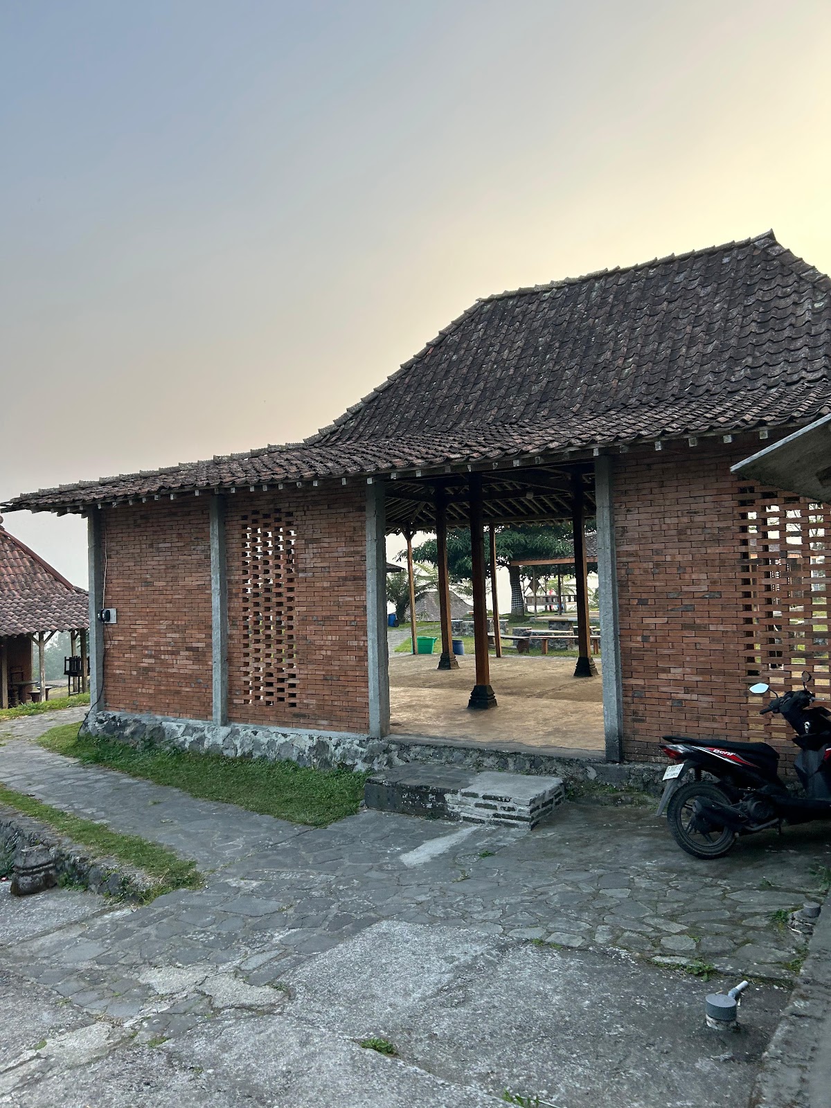 Gazebo dan tempat bersantai — foto 3
