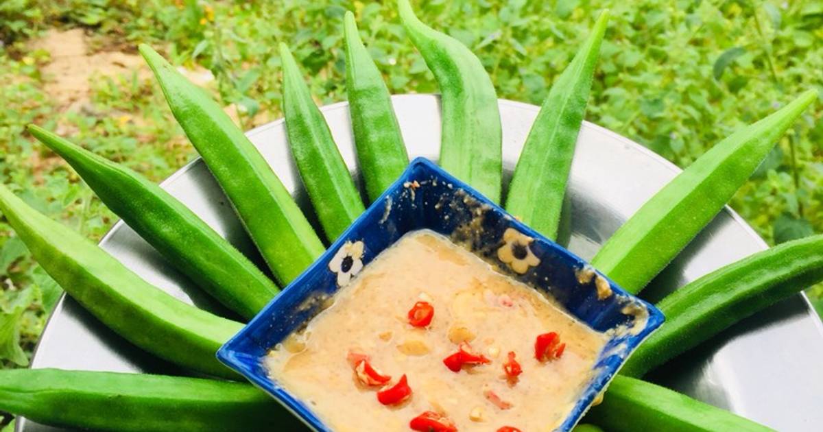 Đậu bắp luộc chấm chao (chay)