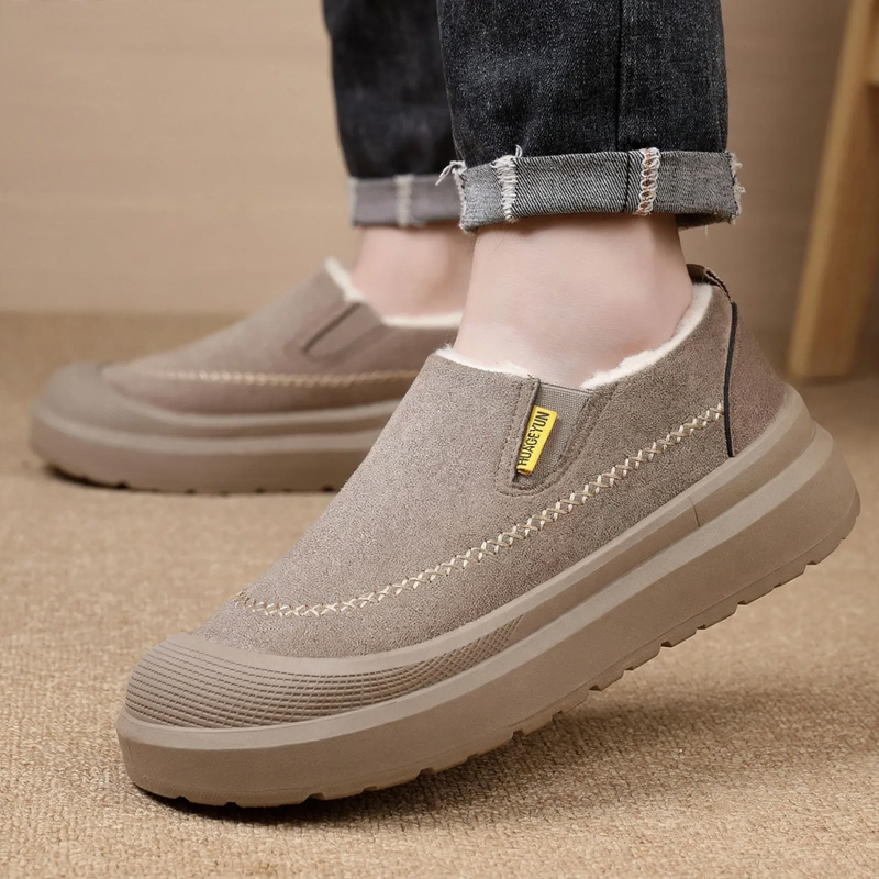 Insulated men's winter boots, slip-resistant