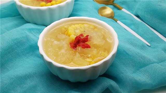 Chè Bắp Với Nấm Tuyết
