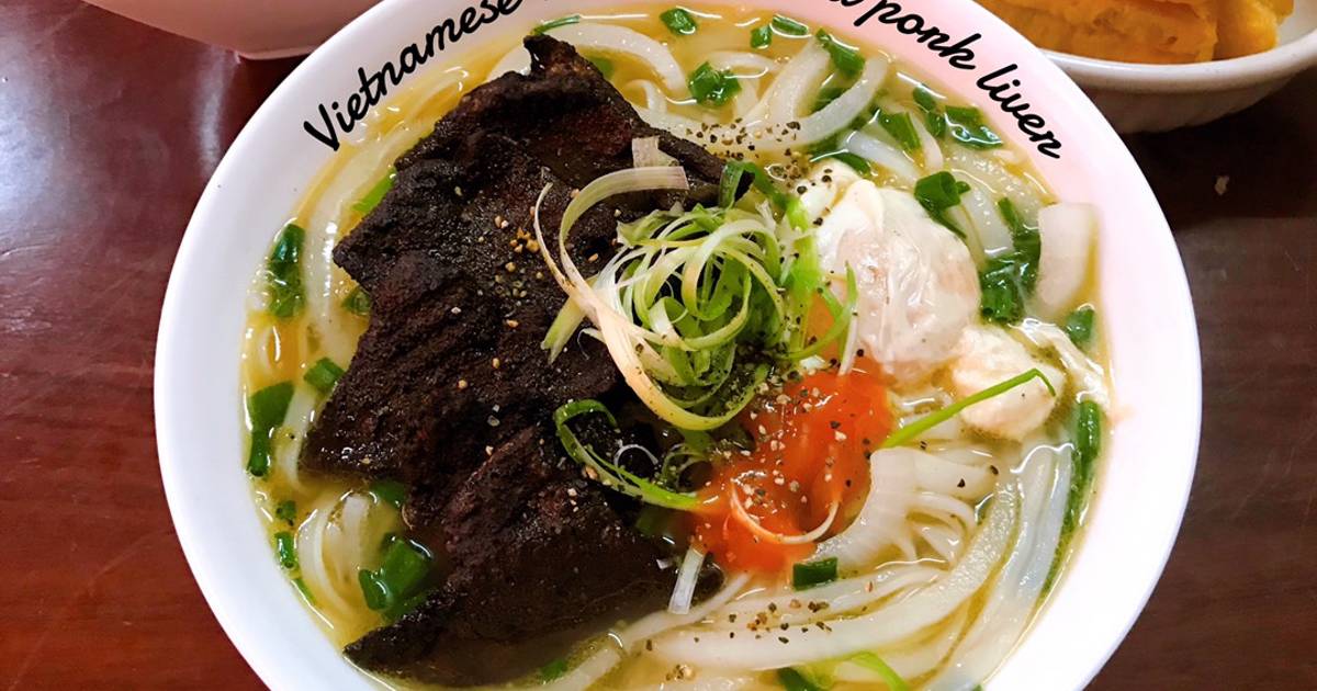 Phở gan cháy trứng chần