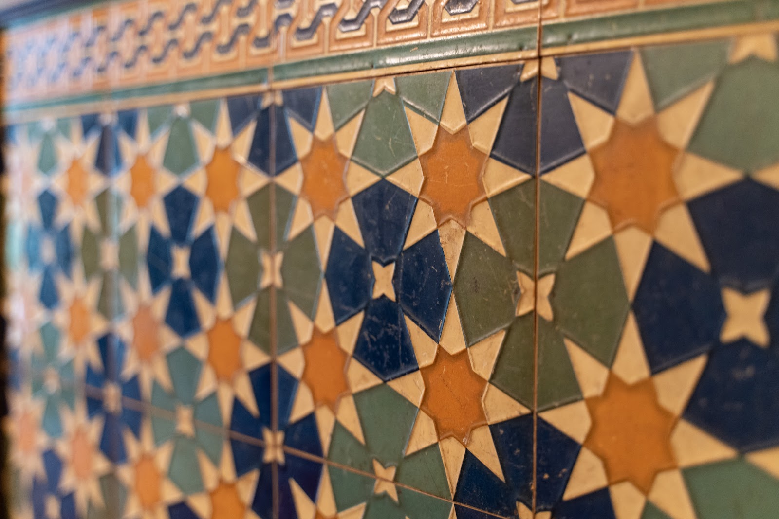 Blue star tile
