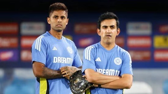 Suryakumar Yadav to Leave MI, Reunite with Gambhir at KKR: Uthappa Predicts
