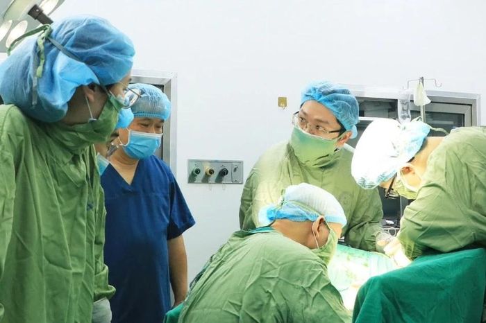 9 lần chạm dao kéo và cuộc hồi sinh diệu kỳ cho cô gái 21 tuổi - Báo Tri thức &amp; Cuộc sống