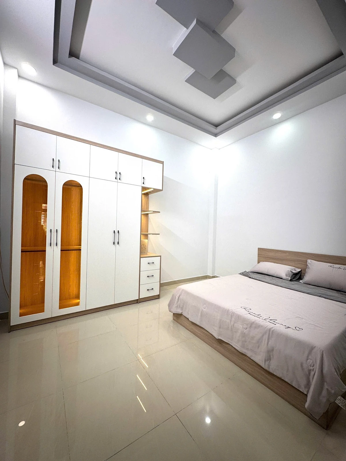 Bán Nhà 4 tầng, hẻm xe hơi  – sát chợ Trần Thị Cờ, Q12