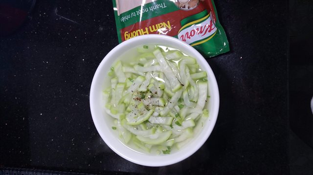 Canh Bầu Đơn Giản