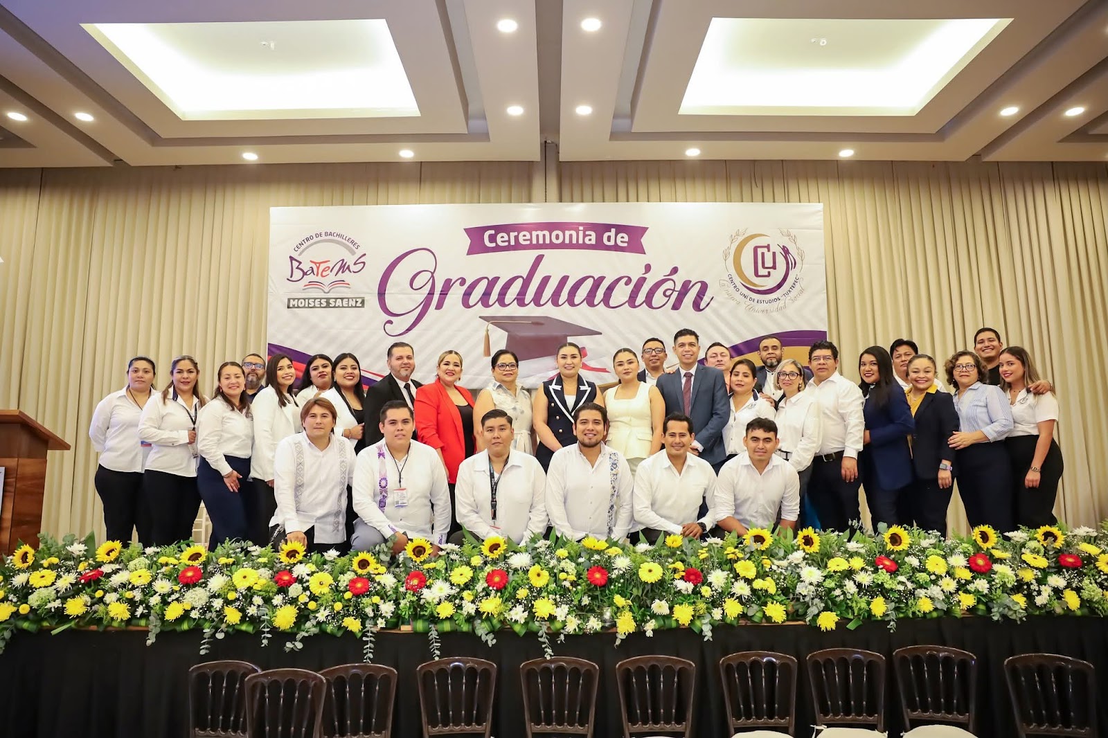 Ceremonia de Graduación 2022–2025 | Reconocimientos a la Excelencia