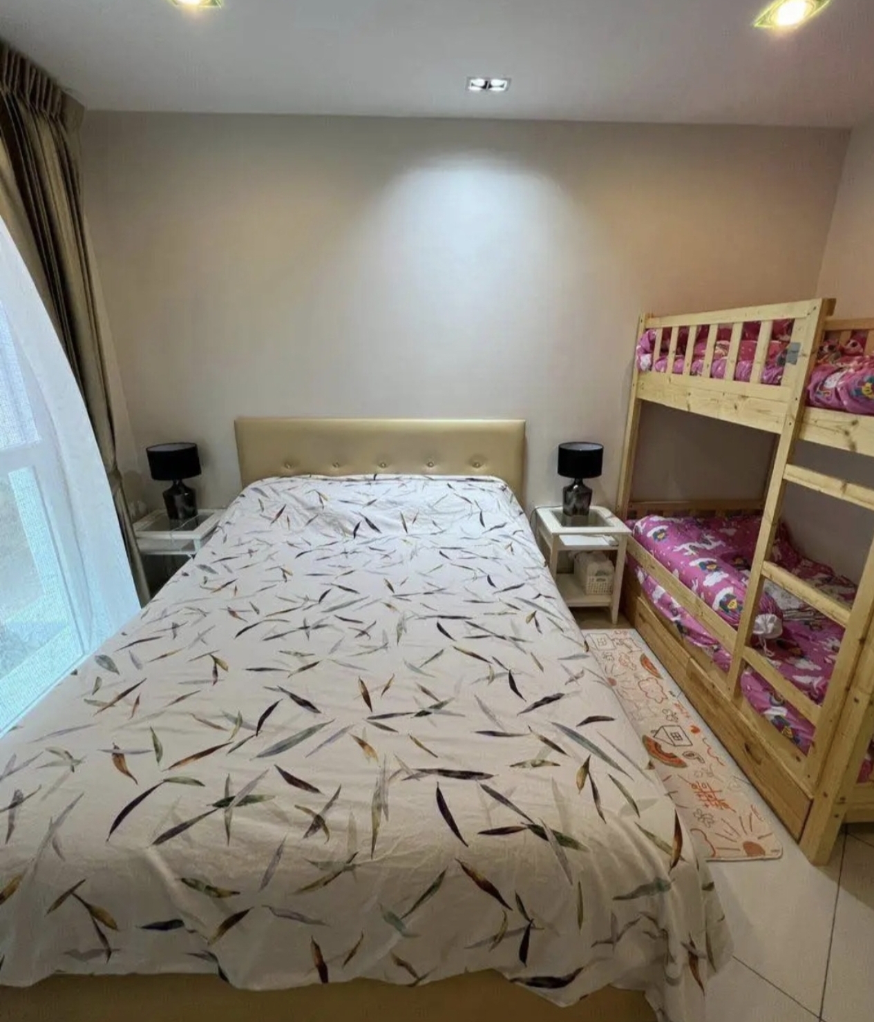 Beach Mountain  Hot - 2 Bed, Floor 4 7