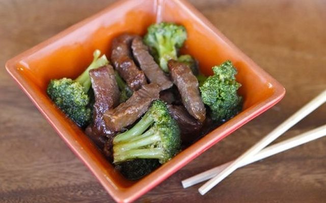 Thịt Bò Xào Bông Cải