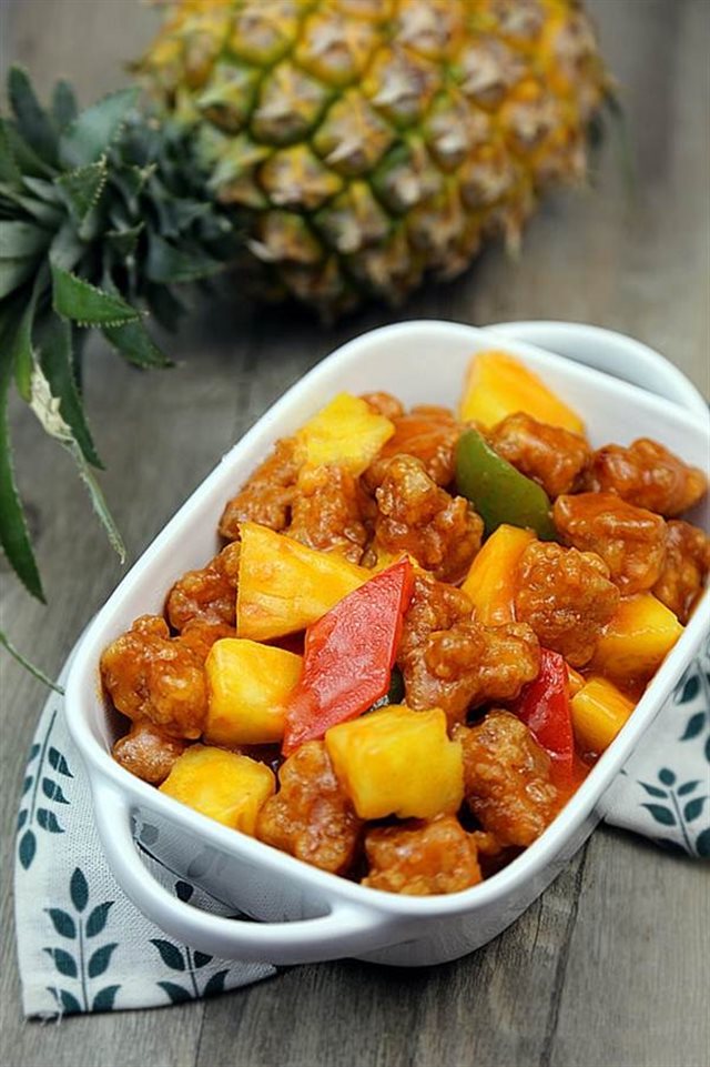 Thịt Chiên Giòn Sốt Thơm