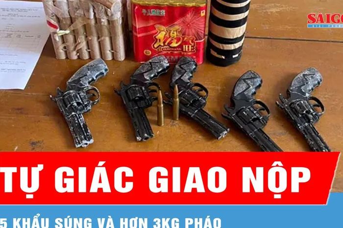 Người dân tự giác giao nộp 5 khẩu súng và hơn 3kg pháo - Báo Sài Gòn Giải Phóng