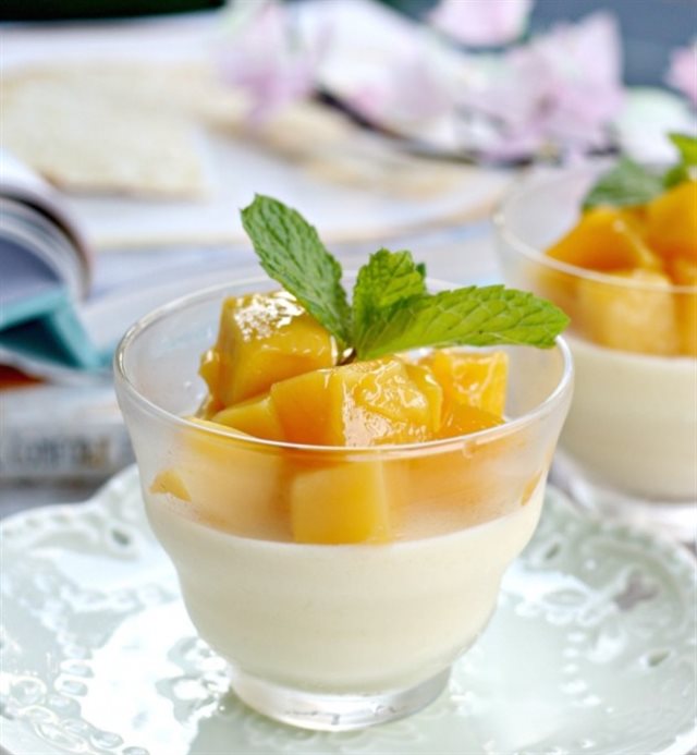 Panna Cotta Xoài Tươi