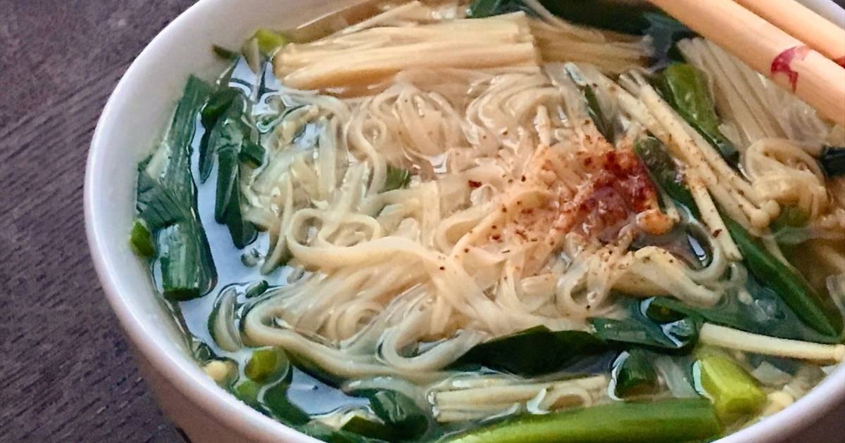 🌱 Mì Chũ Nấu Hẹ & Nấm Kim Châm (Vegan)
